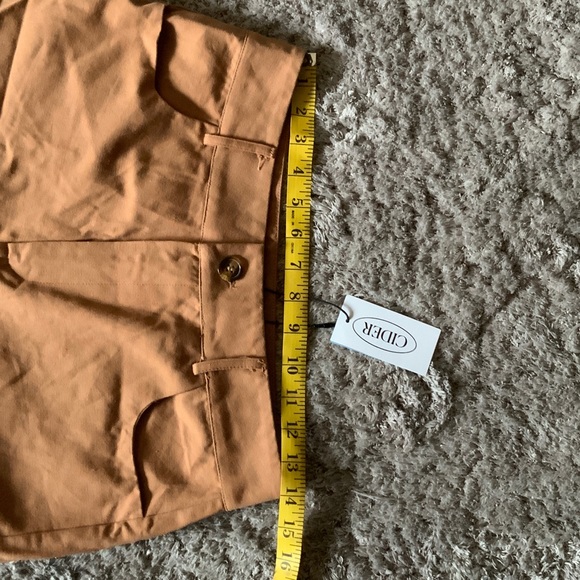 Cider Women's Tan Wide Leg Pants, Size Medium. - Picture 10 of 10